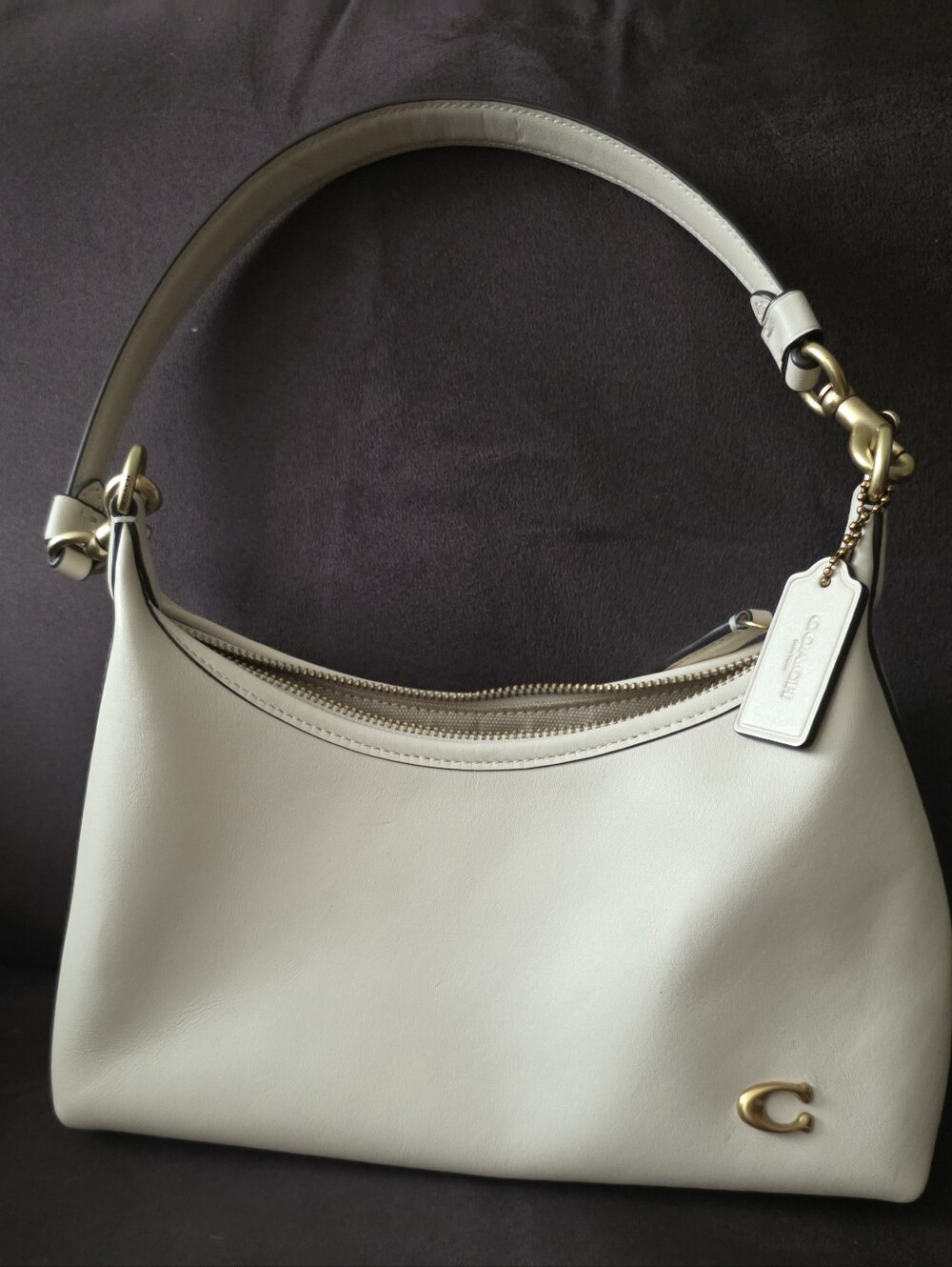 Coach Juliet Shoulder Bag glovetanned leather with brass hardware
